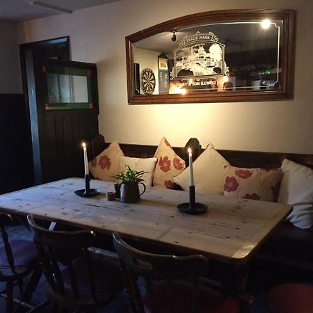 The Blackboys Inn Framfield Exteriör bild